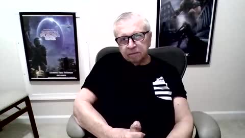 Snapshot of funclemike chatting on February 2026 04:26:01 PM funclemike online show from February 2026 04:26:01 PM