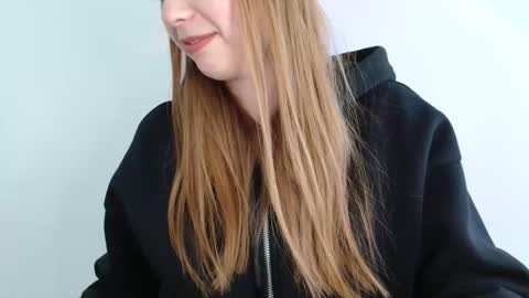 Emma online show from April 2026 08:09:02 AM