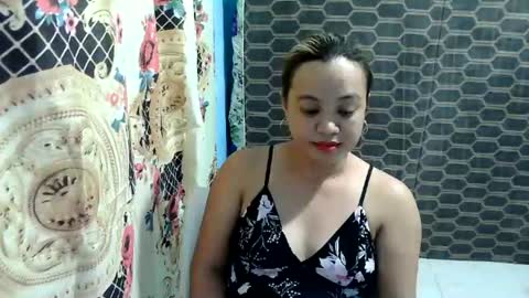 Snapshot of funluvnpinay4u chatting on June 2026 04:26:01 AM MAE online show from June 2026 04:26:01 AM