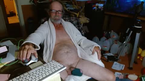 mike online show from October 2025 12:32:02 AM