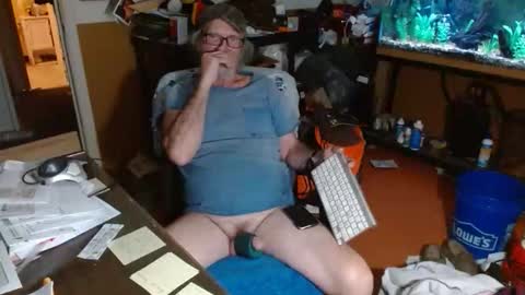 Snapshot of funmike2000 chatting on February 2026 03:45:02 AM mike online show from February 2026 03:45:02 AM