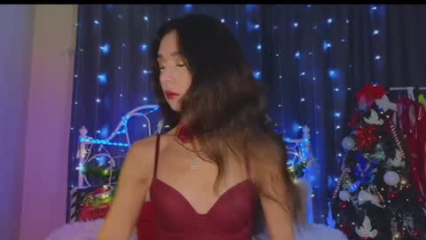 Tiffany online show from December 2024 10:14:02 PM