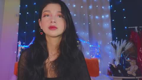 Tiffany online show from February 2025 12:32:02 AM