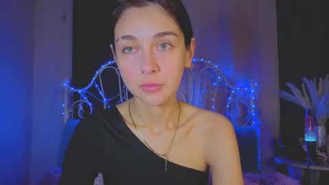 Tiffany online show from September 2025 11:28:01 PM