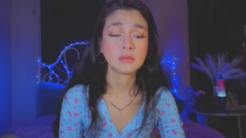 Tiffany online show from October 2025 01:14:02 AM