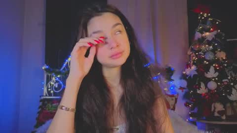 Tiffany online show from December 2025 01:24:02 AM