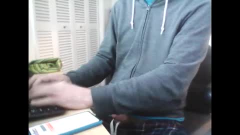 Funtimes3957 online show from December 2024 09:40:02 PM