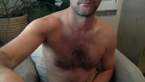 Funtimes4us32 online show from December 2024 07:59:02 PM