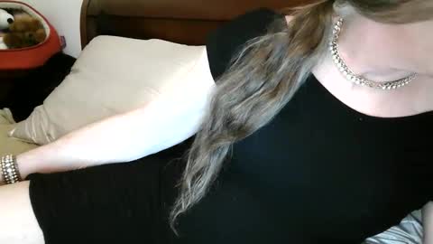 Snapshot of funtimetgirl chatting on May 2026 10:43:02 AM Jessie Love online show from May 2026 10:43:02 AM