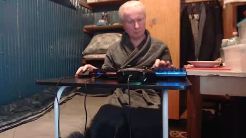 furosz online show from February 2025 06:08:02 PM