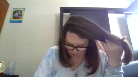 fuzzypeaches87 online show from February 2026 03:32:01 PM