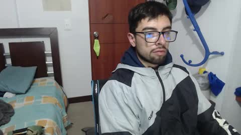 andrew online show from September 2025 03:42:02 AM