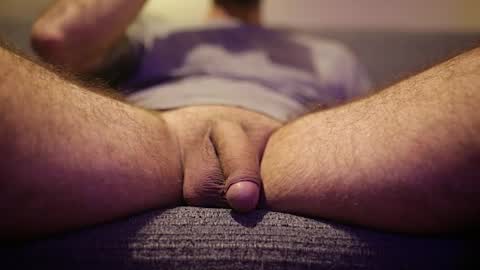 Snapshot of fvckinginfamouz chatting on November 2025 07:04:02 PM The Chillest Daddy online show from November 2025 07:04:02 PM