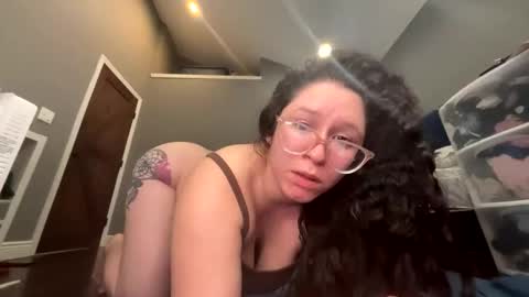 gaaby  online show from November 2025 03:21:02 AM