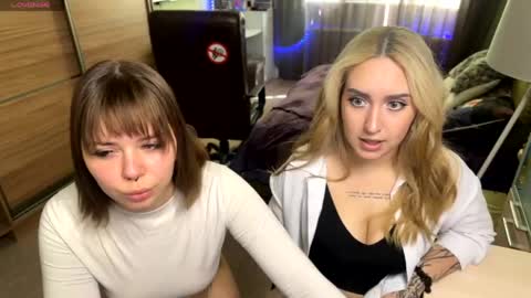 gaba_hard_ online show from June 2026 12:33:01 PM
