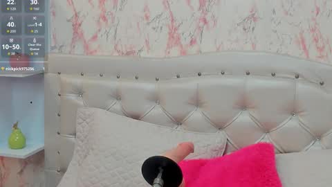 gabbieskinny online show from November 2025 03:52:02 PM