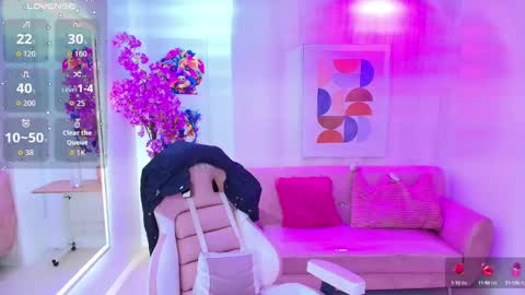 gabby_evanns online show from October 2025 12:03:01 PM