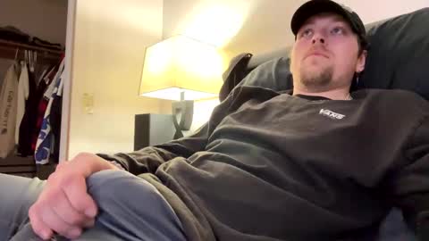 Snapshot of gabed72 chatting on January 2026 03:27:01 PM Gabe online show from January 2026 03:27:01 PM