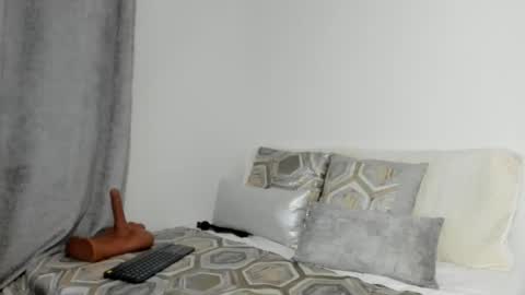   Instagram soygabi g   online show from September 2025 10:59:02 PM