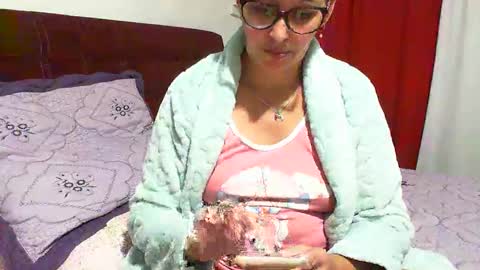 gaby  layla online show from October 2025 10:31:01 PM