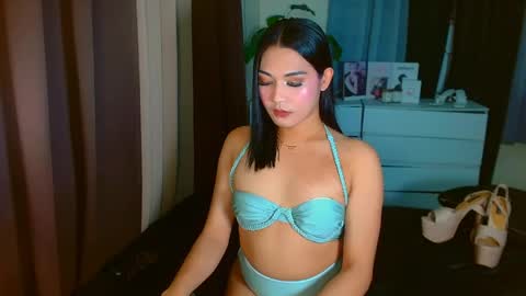 Snapshot of gabriela_deluxe chatting on May 2026 05:29:01 PM gabriela_deluxe online show from May 2026 05:29:01 PM
