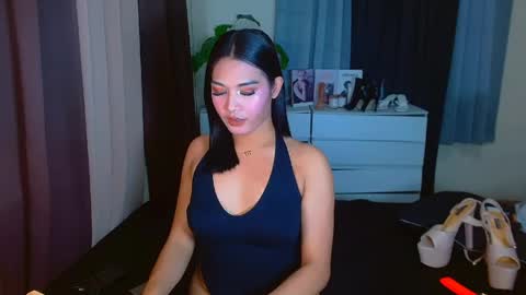 Snapshot of gabriela_deluxe chatting on May 2026 04:04:02 PM gabriela_deluxe online show from May 2026 04:04:02 PM