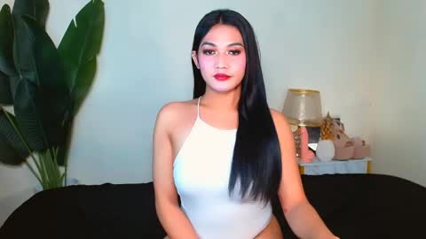 Snapshot of gabriela_deluxe chatting on May 2026 09:46:02 PM gabriela_deluxe online show from May 2026 09:46:02 PM