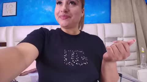 gabriela online show from February 2025 07:30:01 PM