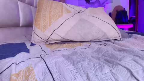 gabriela online show from September 2025 08:33:02 PM