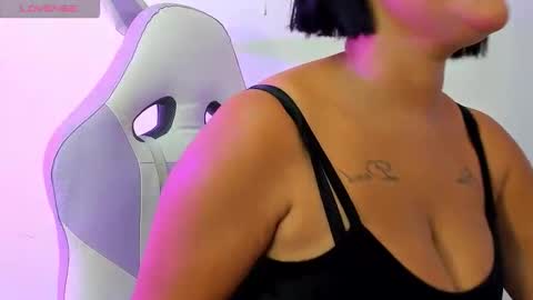 gabrielaa_miller_ online show from October 2025 07:37:01 PM