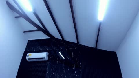 Gabriela Kassi online show from September 2025 11:23:02 AM