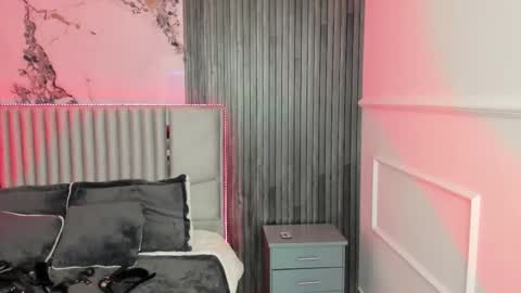 Gabriela Kassi online show from September 2025 10:51:01 AM