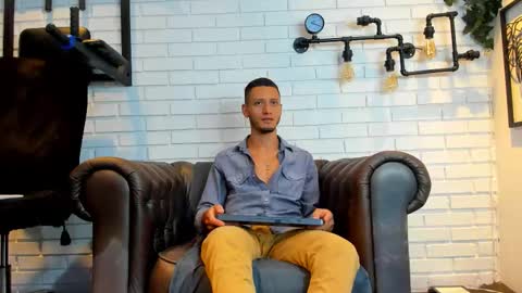 gabrieldraven online show from September 2025 07:30:02 PM