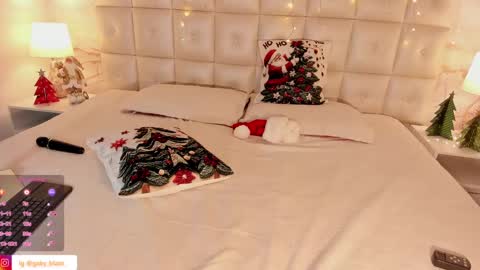 Gaby Blaze online show from December 2024 11:49:02 PM