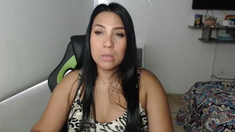 Snapshot of gaby_bluexx chatting on January 2025 03:02:01 PM Gaby Blue online show from January 2025 03:02:01 PM