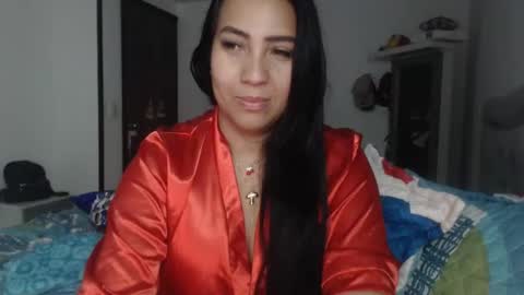 Snapshot of gaby_bluexx chatting on February 2025 11:46:01 AM Gaby Blue online show from February 2025 11:46:01 AM
