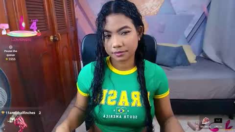 Snapshot of gaby_dams9 chatting on December 2025 01:44:02 AM GABY online show from December 2025 01:44:02 AM