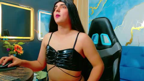 GABY GIL online show from May 2026 12:44:01 PM