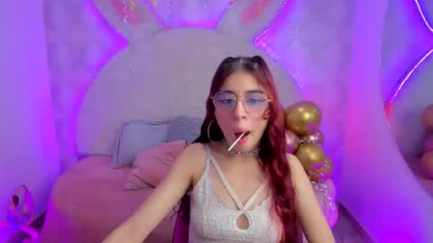 Snapshot of gaby_louse chatting on November 2025 08:51:01 PM Gaby online show from November 2025 08:51:01 PM