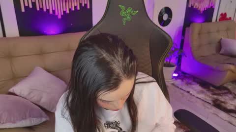 Snapshot of gaby_mason chatting on February 2026 04:22:01 PM Gaby online show from February 2026 04:22:01 PM