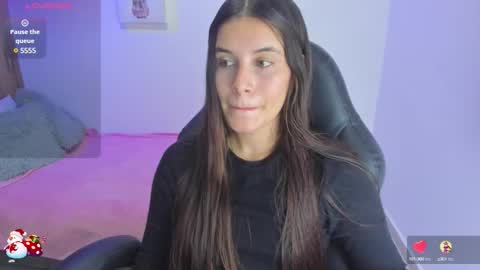 Snapshot of gaby_olsen chatting on December 2024 10:10:01 PM Gabriela online show from December 2024 10:10:01 PM