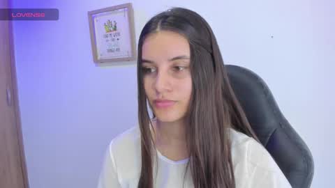 Snapshot of gaby_olsen chatting on January 2025 10:44:01 PM Gabriela online show from January 2025 10:44:01 PM