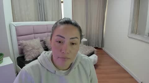 Snapshot of gaby_trent chatting on May 2026 04:02:02 PM gabriela online show from May 2026 04:02:02 PM