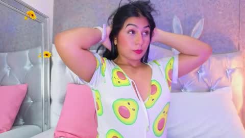 Snapshot of gabyttaylor chatting on October 2025 03:50:02 AM GABYTAYLOR online show from October 2025 03:50:02 AM