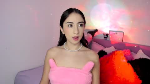 gabyye capprins online show from February 2025 07:03:01 PM