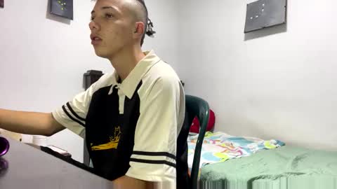 Snapshot of gadiel_sex chatting on May 2026 10:55:02 AM gadiel_sex online show from May 2026 10:55:02 AM
