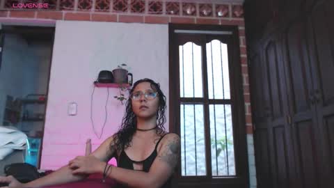 Lenna 3 online show from March 2026 07:09:01 PM