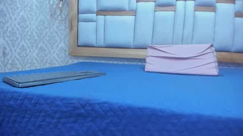 galaanderson online show from November 2025 11:53:02 AM