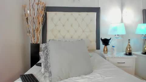  Gale  online show from October 2025 04:24:02 AM