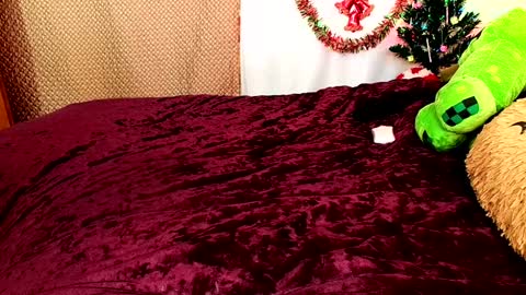 Snapshot of gamergirlroxy chatting on December 2024 10:13:01 PM GamerGirlRoxy online show from December 2024 10:13:01 PM